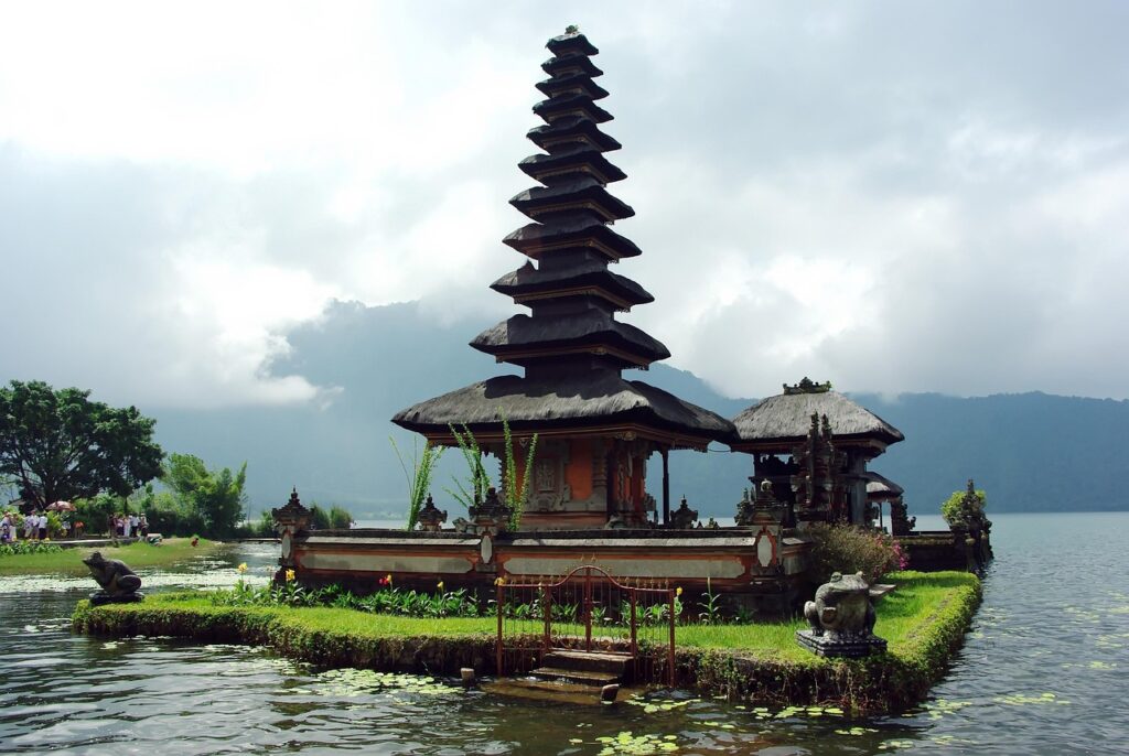 ulun danu, indonesia