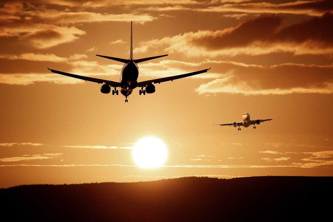 How to Find Cheap Flights as a Backpacker (7 Strategies That Work)